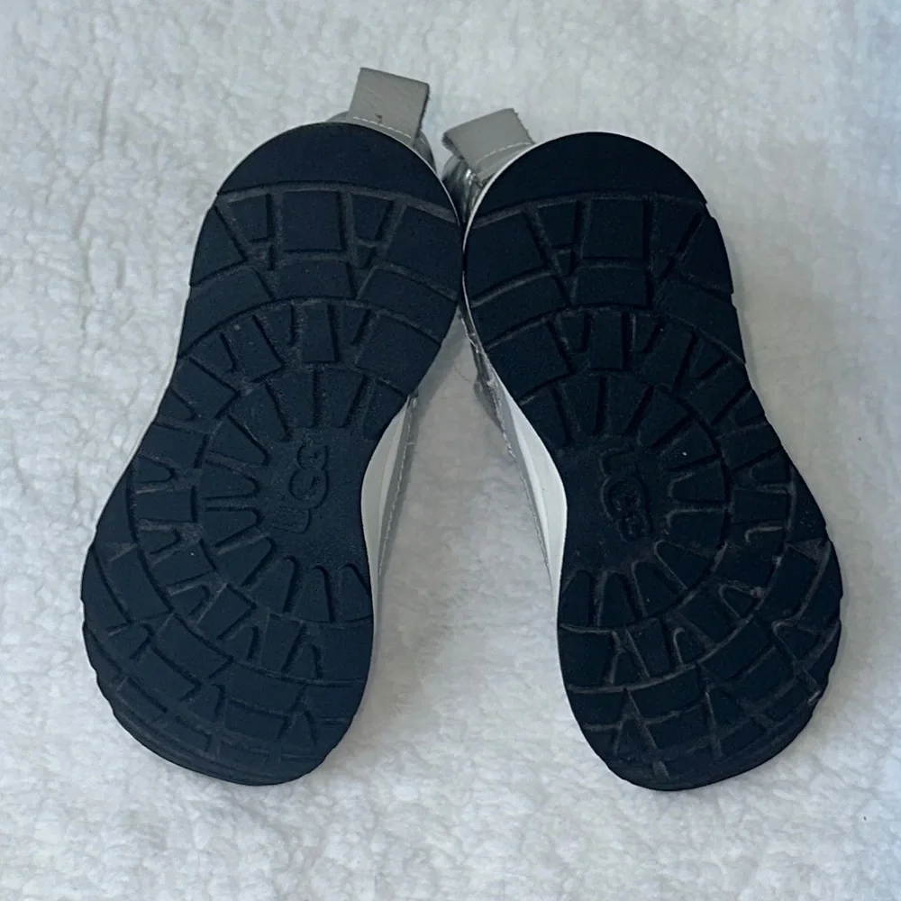 UGG Silver and Gray Boots with Cushioned Comfort - Picture 8 of 9